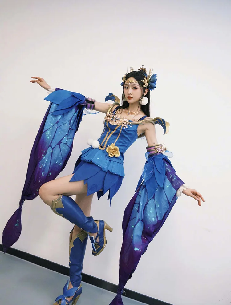 吳宣儀COS《王者榮耀》瑤妹,完美還原!粉紅雙辮+白毛兔耳甜到炸